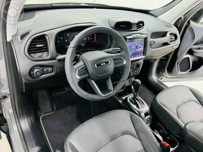 JEEP - RENEGADE 1.8 16V NIGHT EAGLE 4X2 FLEX 4P AUTOMÁTICO - 2024/2025 - CINZA - R$ 148.990,00