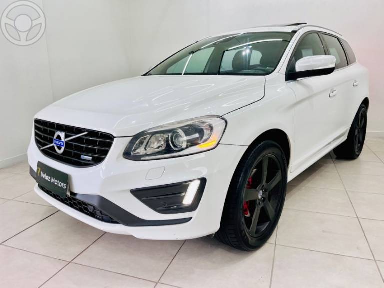 VOLVO - XC60 2.0 T5 R DESIGN TURBO 4P AUTOMÁTICO - 2013/2014 - BRANCA - R$ 79.900,00