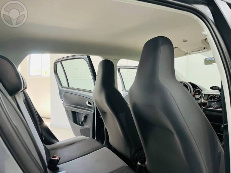 VOLKSWAGEN - UP 1.0 TSI XTREME UP 12V FLEX 4P MANUAL - 2019/2020 - CINZA - R$ 65.900,00
