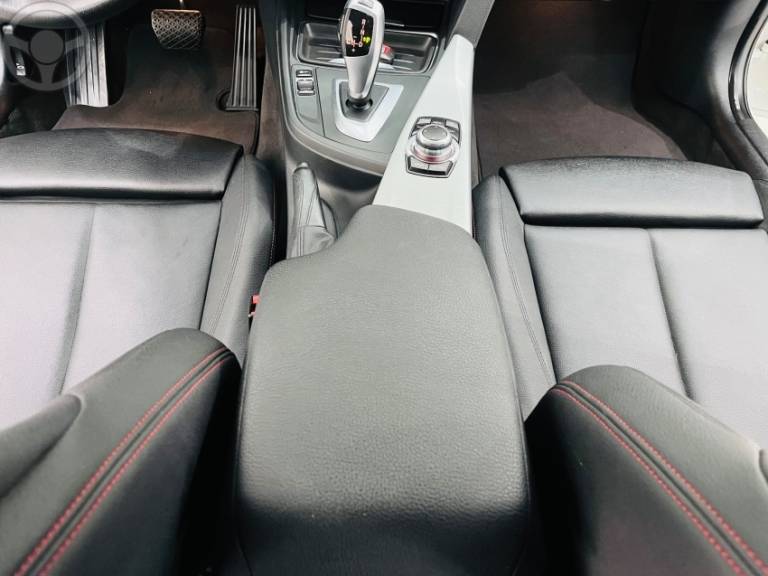 BMW - 320I 2.0 16V TURBO 4P AUTOMÁTICO - 2013/2014 - BRANCA - R$ 94.990,00