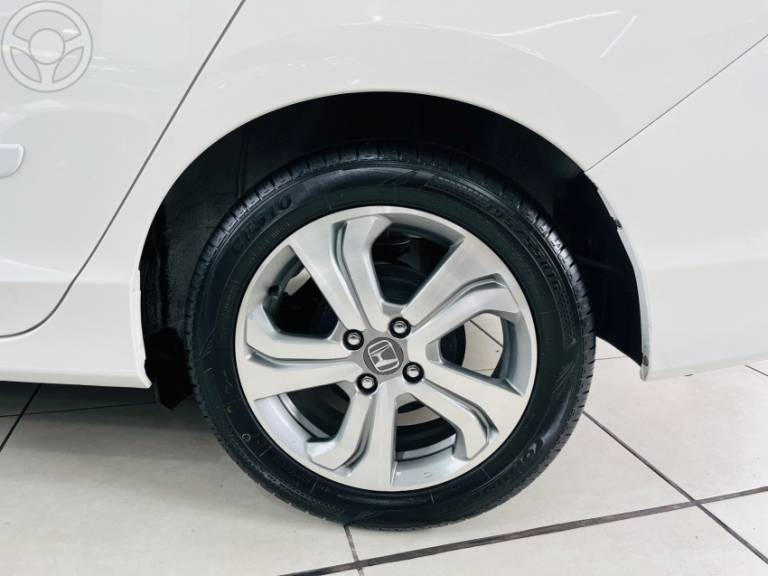 HONDA - CITY 1.5 LX 16V FLEX 4P AUTOMÁTICO - 2014/2015 - BRANCA - R$ 67.500,00