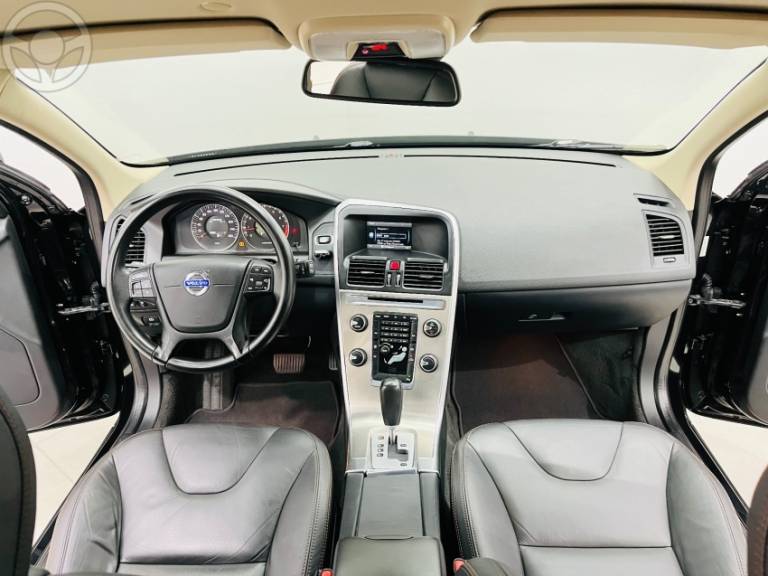 VOLVO - XC60 2.0 T5 COMFORT FWD TURBO 4P AUTOMÁTICO - 2012/2012 - PRETA - R$ 61.900,00