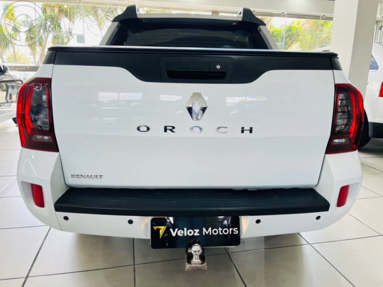 RENAULT - DUSTER OROCH 1.6 16V FLEX DYNAMIQUE 4P MANUAL - 2018/2019 - BRANCA - R$ 72.900,00