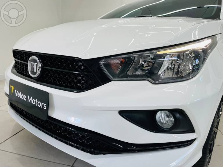 FIAT - CRONOS 1.8 HGT 16V FLEX 4P AUTOMÁTICO - 2020/2020 - BRANCA - R$ 77.990,00