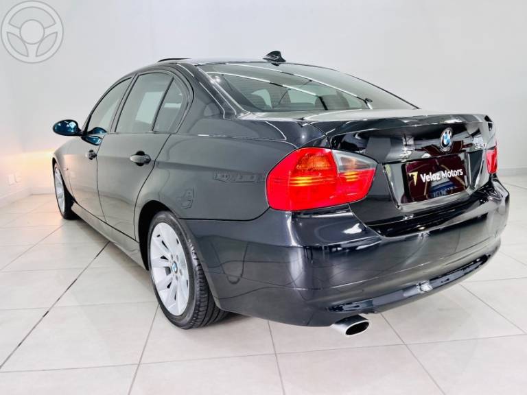 BMW - 320I 2.0 TOP 16V 4P AUTOMÁTICO - 2007/2008 - PRETA - R$ 63.900,00