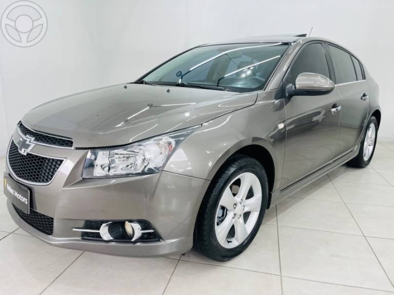 CHEVROLET - CRUZE 1.8 LTZ SPORT6 16V FLEX 4P AUTOMÁTICO - 2014/2014 - CINZA - R$ 72.900,00