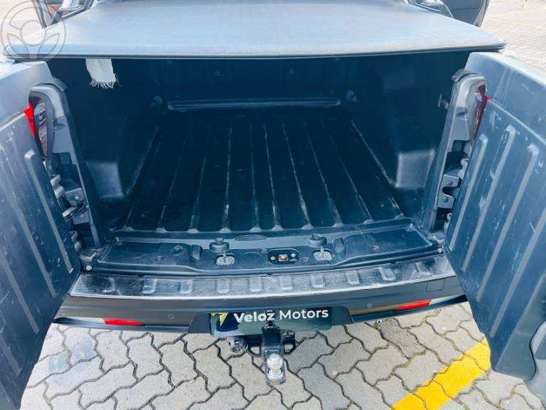 FIAT - TORO 2.0 16V TURBO DIESEL RANCH AT 4X4 AUTOMÁTICO - 2020/2021 - CINZA - R$ 129.990,00