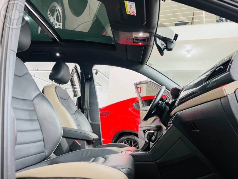 VOLKSWAGEN - TAOS 1.4 16V LAUNCHING TSI FLEX 4P AUTOMÁTICO - 2021/2022 - BEGE - R$ 157.900,00