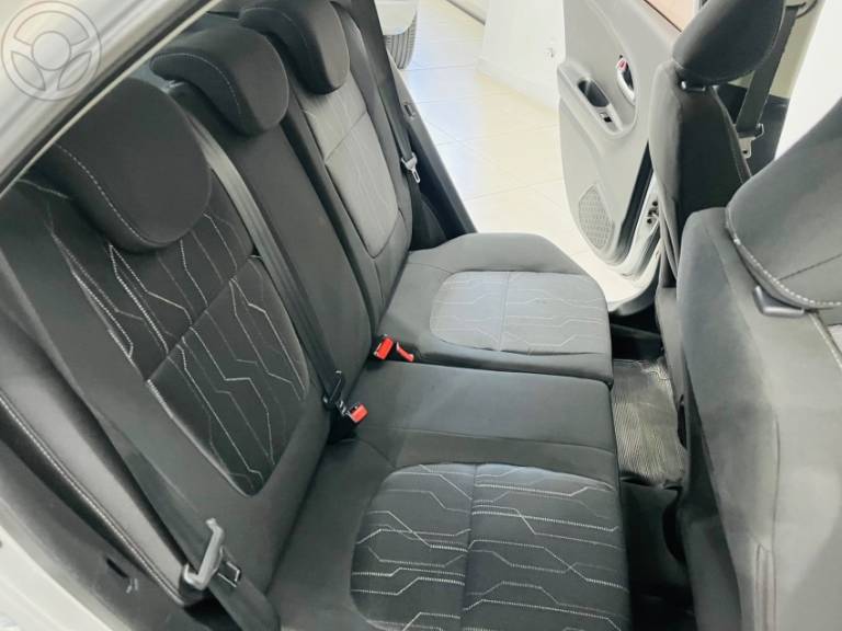 KIA MOTORS - PICANTO 1.0 EX4 12V FLEX 4P MANUAL - 2012/2012 - PRATA - R$ 37.990,00