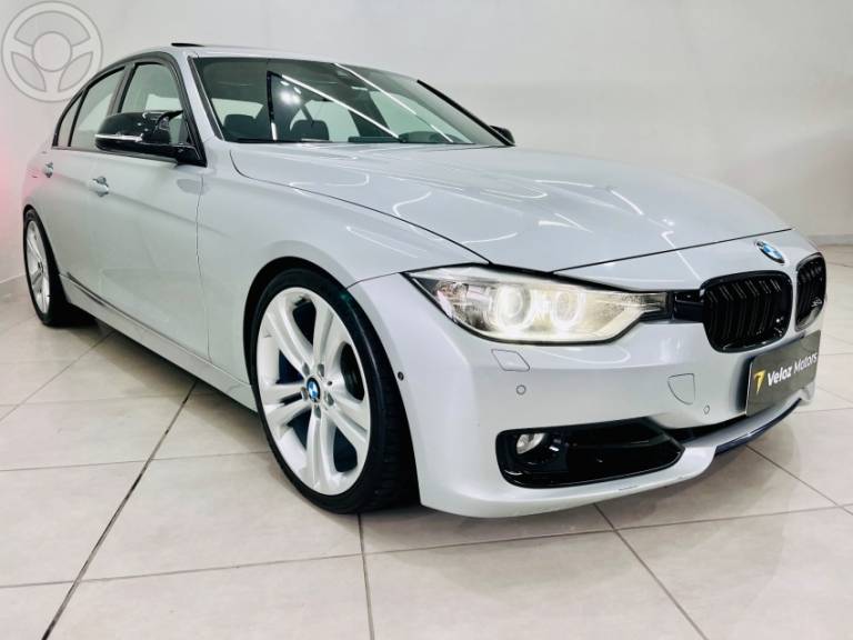 BMW - 335I 3.0 SPORT SEDAN 24V 4P AUTOMÁTICO - 2012/2013 - PRATA - R$ 178.900,00